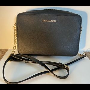 Michael Kors Jet Set Large East West Crossbody